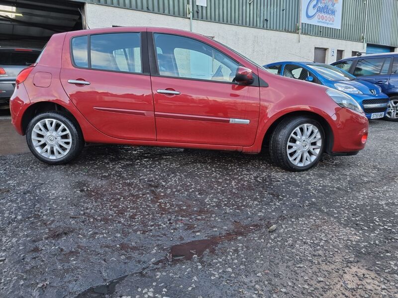RENAULT CLIO