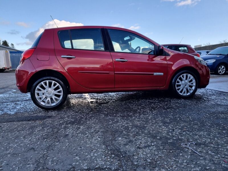 RENAULT CLIO