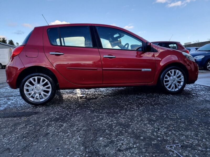 RENAULT CLIO