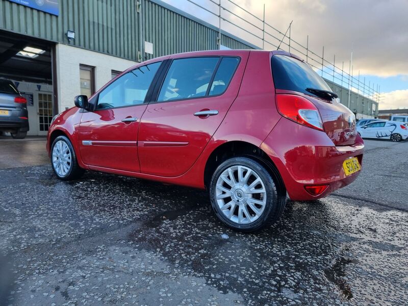 RENAULT CLIO