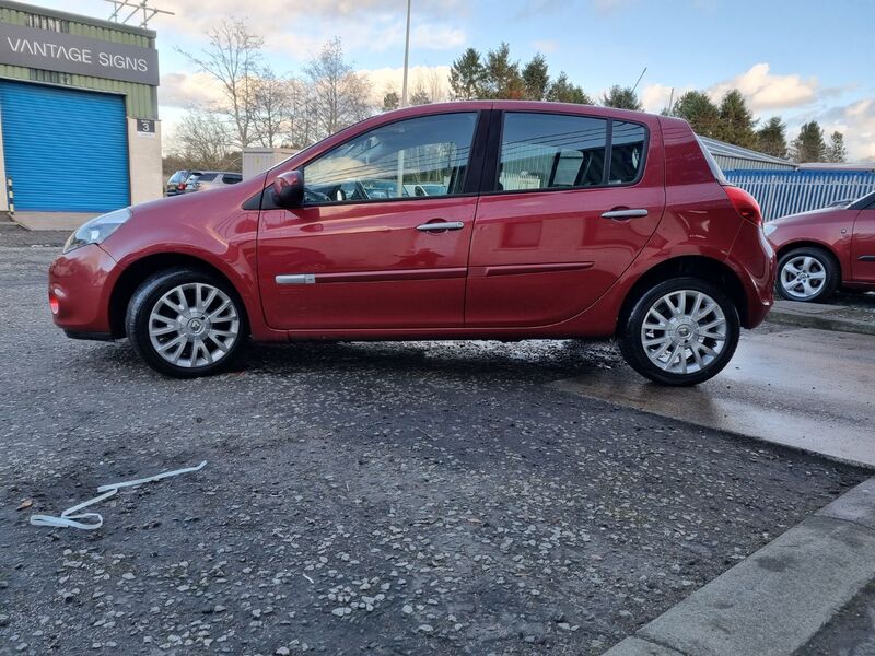 RENAULT CLIO