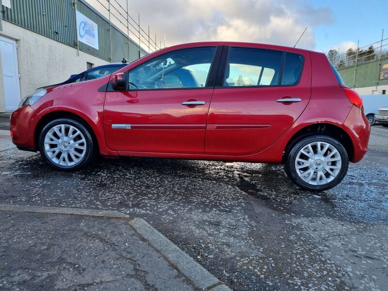 RENAULT CLIO