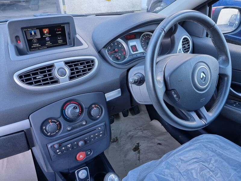 RENAULT CLIO