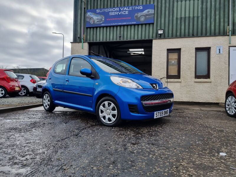 PEUGEOT 107