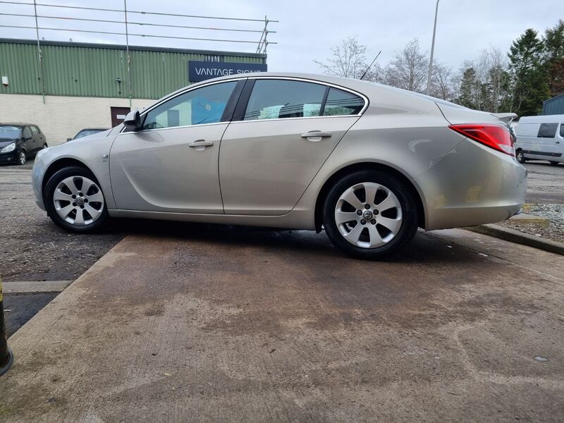 VAUXHALL INSIGNIA