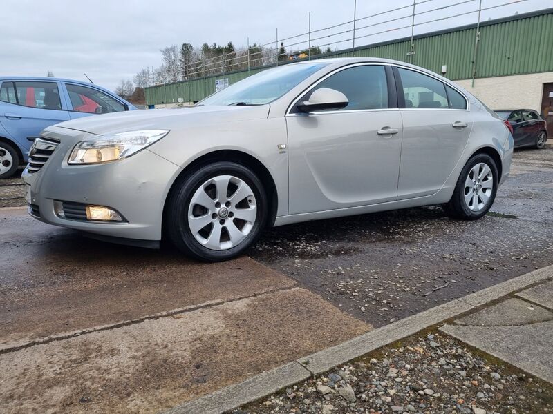 VAUXHALL INSIGNIA