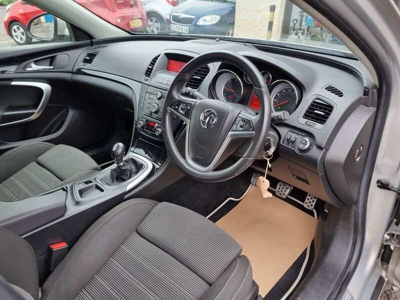 VAUXHALL INSIGNIA