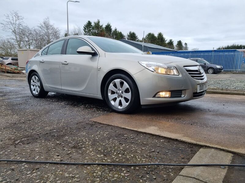 VAUXHALL INSIGNIA