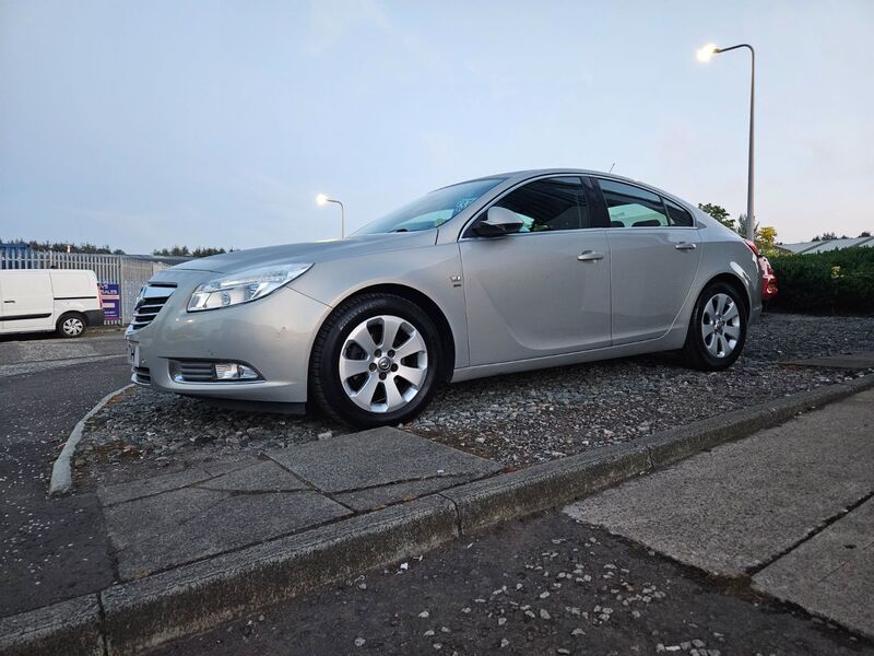 VAUXHALL INSIGNIA