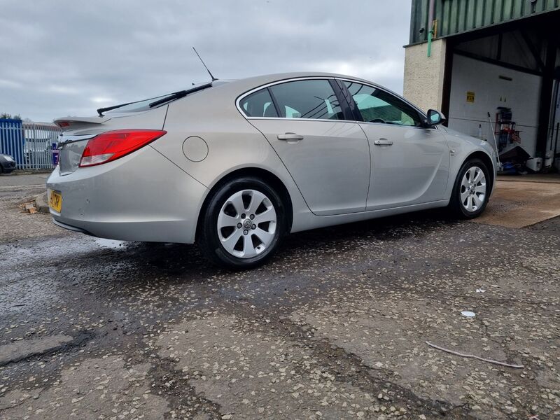 VAUXHALL INSIGNIA