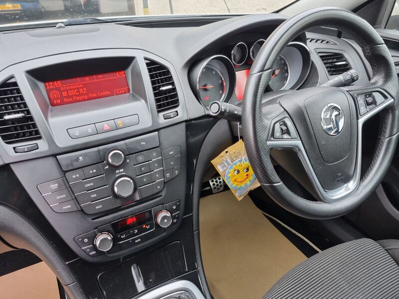 VAUXHALL INSIGNIA