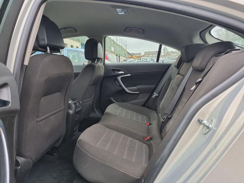 VAUXHALL INSIGNIA
