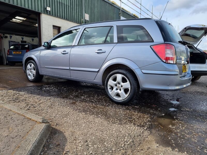 VAUXHALL ASTRA